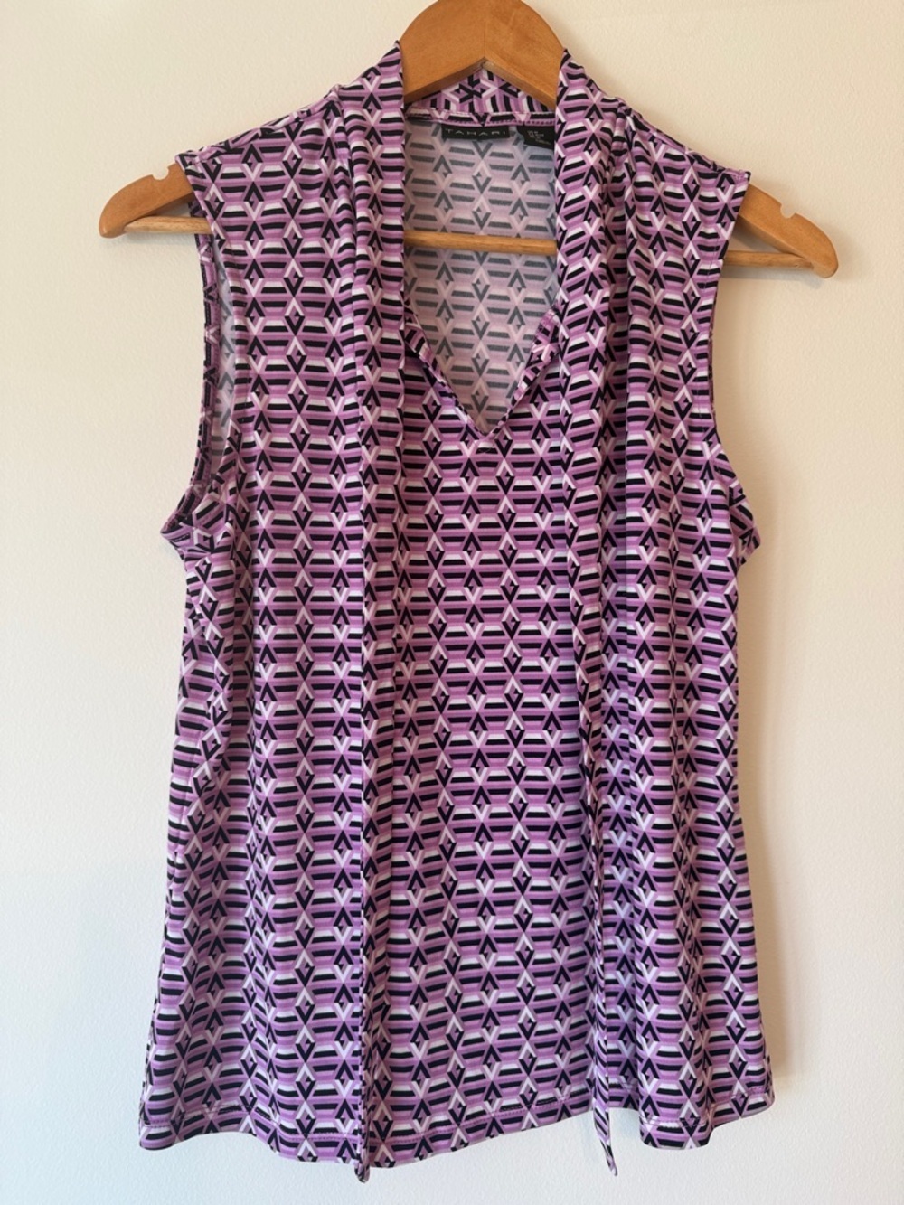 TAHARI Women Sleeveless Tied V-Neck Stretch Jersey Top - Picture 1 of 5
